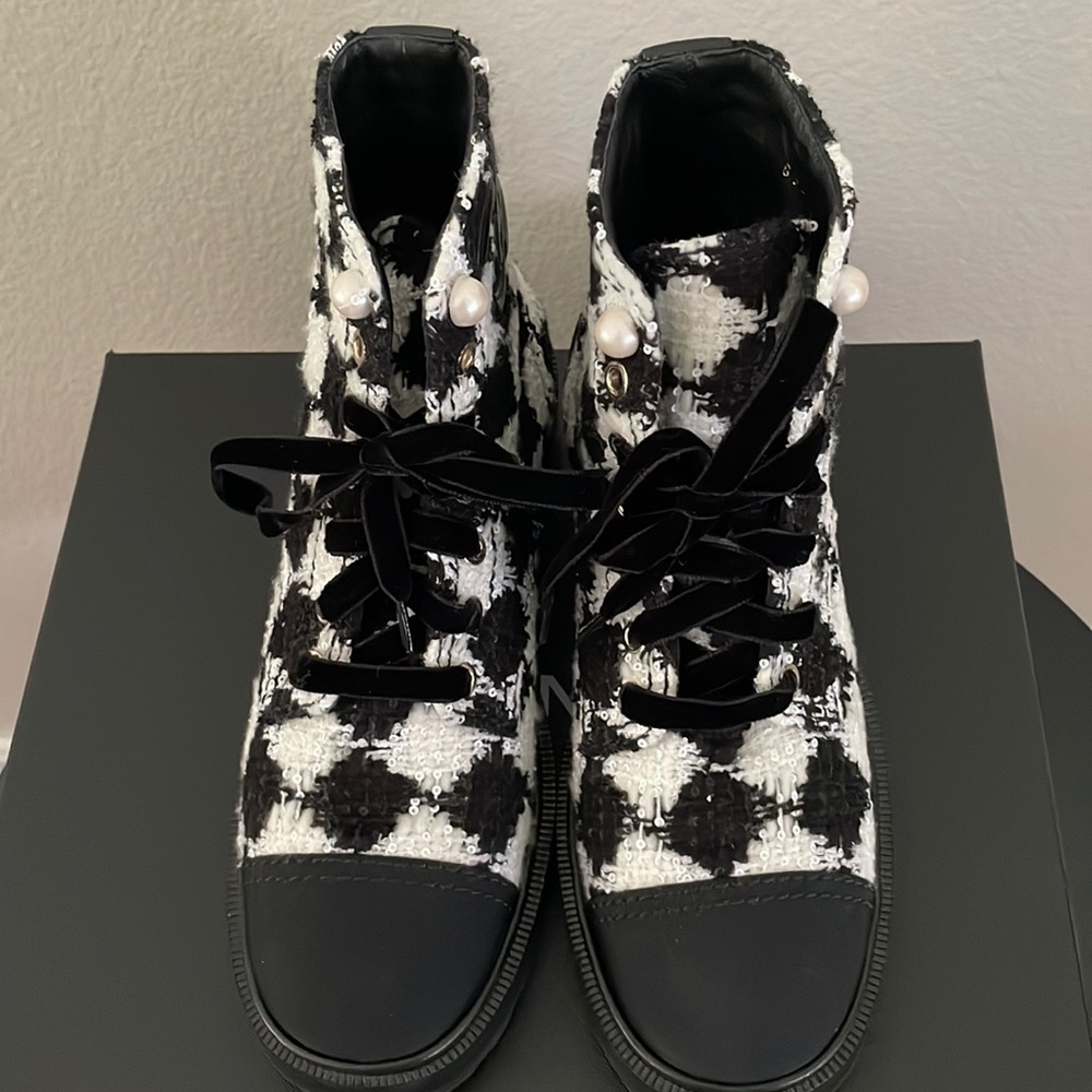 CHANEL lace up boot